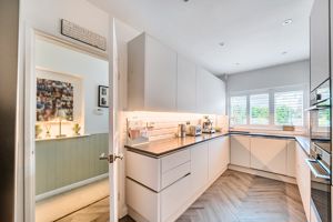 Modern Wren Kitchen- click for photo gallery